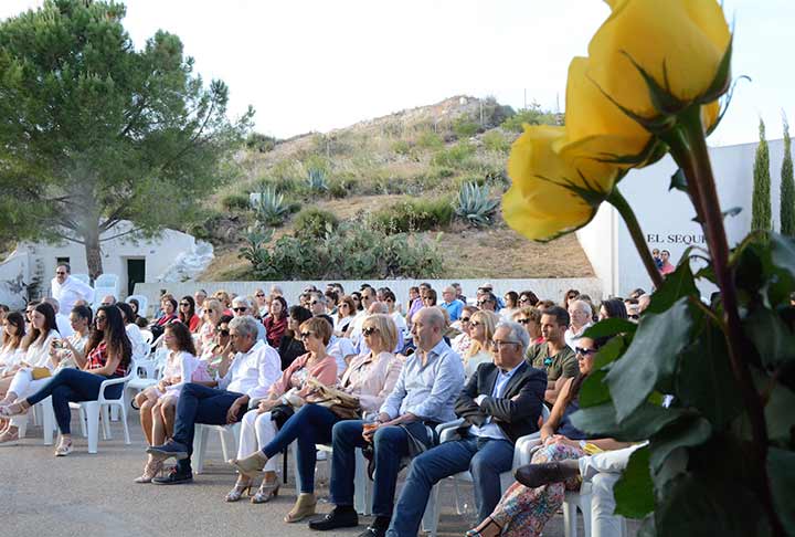 Fiesta Certamen poesia - Detalle gente asistente al acto