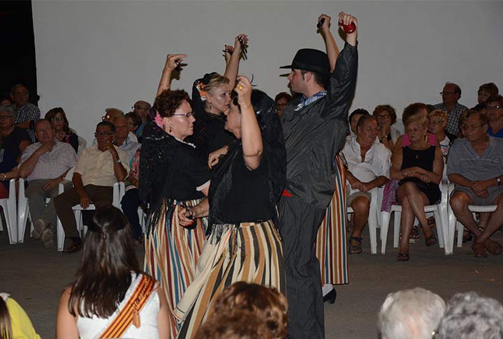 Fiestas Pedania Casas del Pino - Detalle danzas tipicas 1