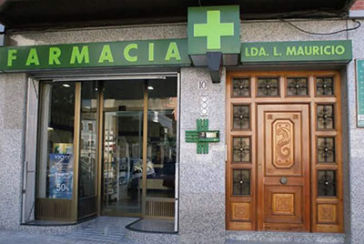 Fachada Farmacia L. Mauricio